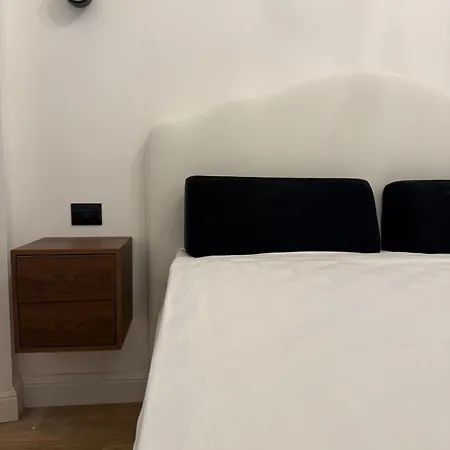 Apartment Comecasa 10 Min Walk From Duomo And Policlinico Mangiagalli