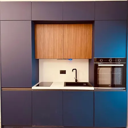Apartment Comecasa 10 Min Walk From Duomo And Policlinico Mangiagalli Milan