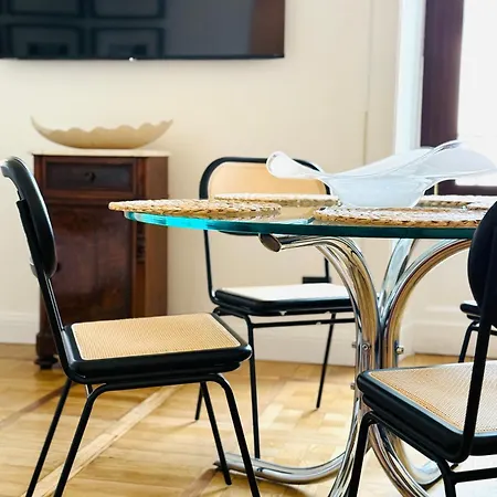 Apartment Comecasa 10 Min Walk From Duomo And Policlinico Mangiagalli Milan